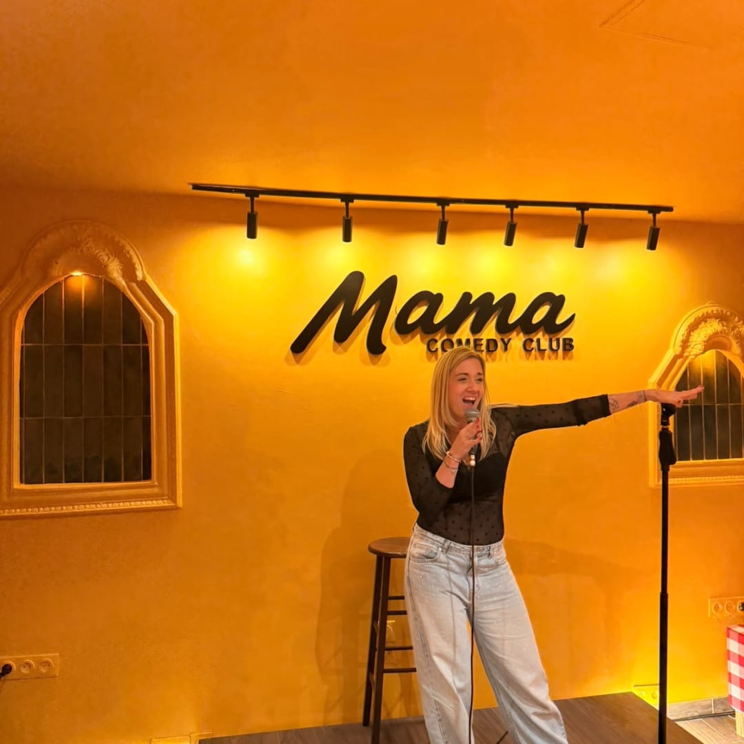 Le Mama Comedy Club