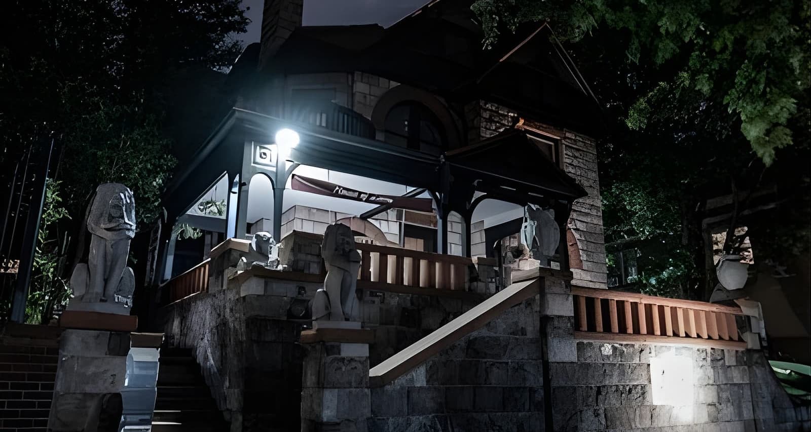Denver Terrors Boos and Booze Haunted Pub Crawl (Denver) Tickets