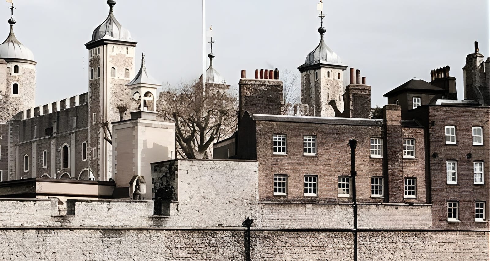 The Tower of London - Small Group Tour with a Local Expert