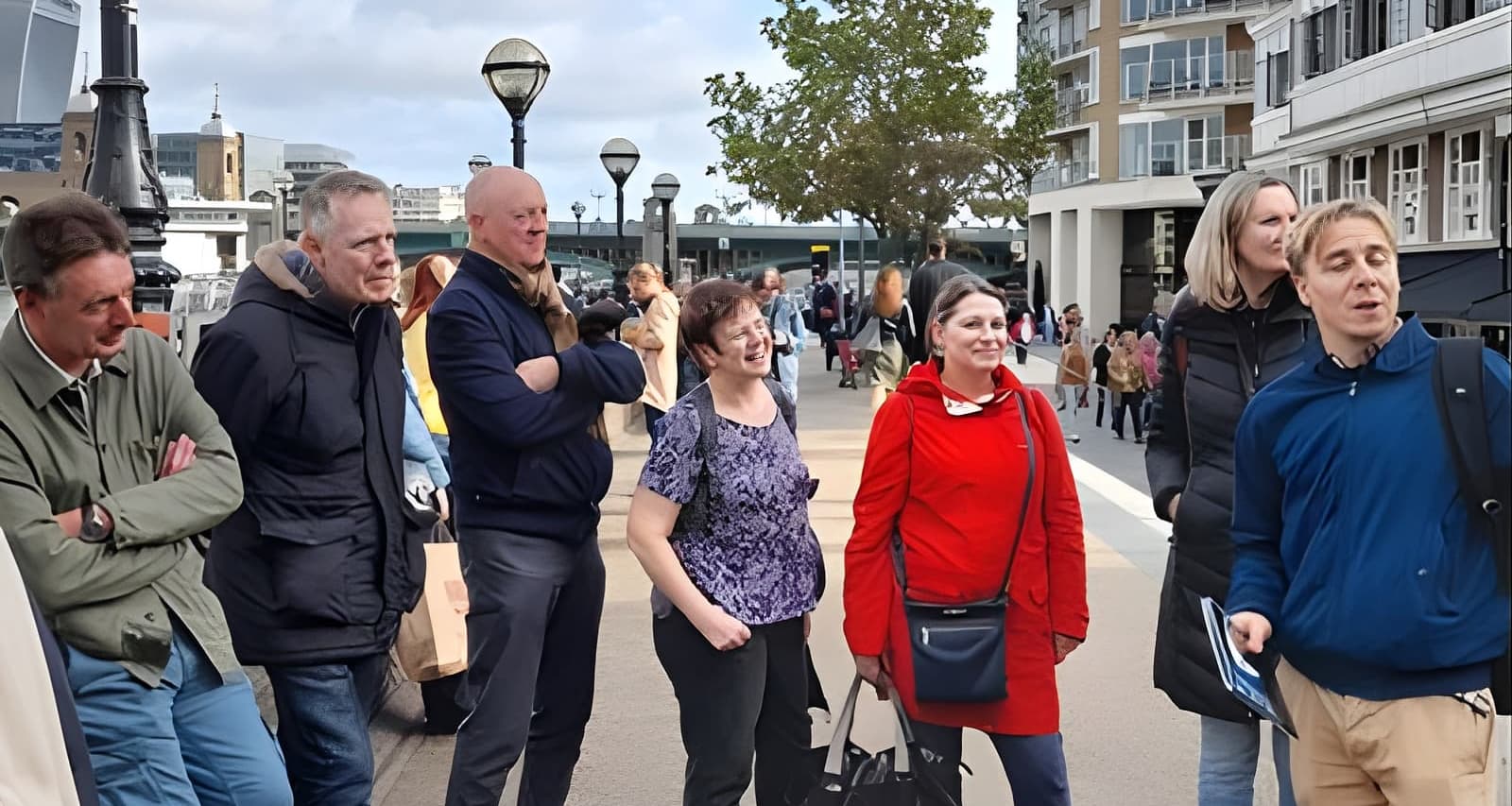 West End and South Bank Theatre Walking Tour in London