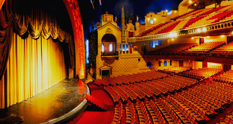 Places de cinéma au Grand Rex et menus. Prix réduit, tous les films | Fever
