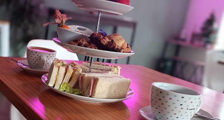 Feria 83 Brunch Feria Lovers para dos en Feria 834.8(49) 11 mar - 31 ago 28,00 € — Día de la Madre en Sevilla