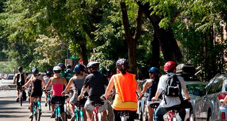 Bikes, Bites, and Brews: Chicago's Signature Dishes Bike Tour Tickets ...