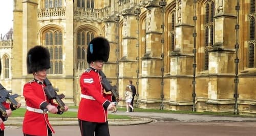 Windsor Castle: Half Day Trip from London including Entry