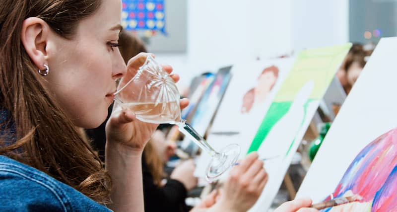 Galerie Wawi Drink&Paint : l'afterwork créatif le plus original du 10ème arr. ! — Fête des Mères expérience à Paris