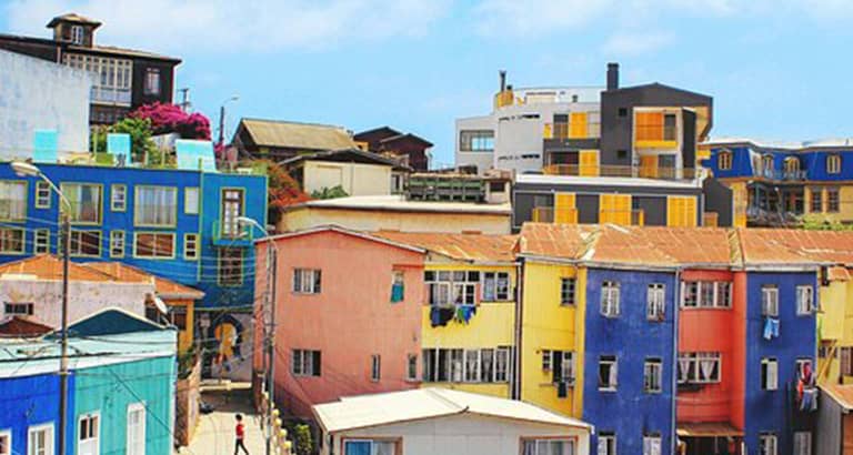 Tour Vino, Museo Neruda, Valparaíso y Viña del Mar
