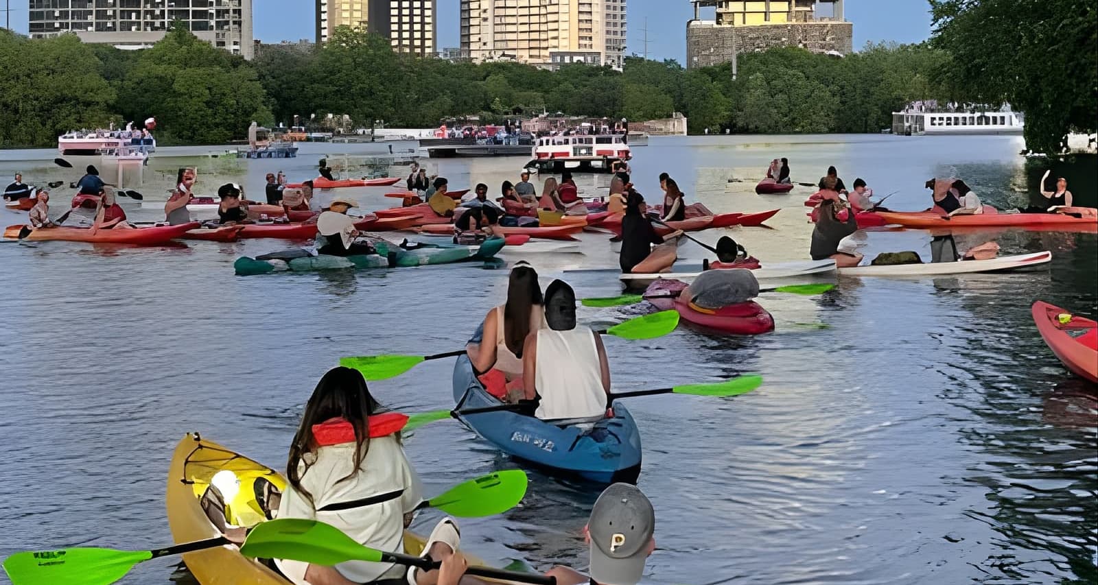 Downtown Austin Sunset Kayak Tour with 1.5 Million Bats (Austin ...