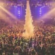 Amor por el Reggaeton en Fabrik, ¡con una copa!