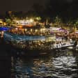 Halloween Boat Club Rooftop Party Hanté Géante Sur La Seine