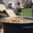 Paella y sangría o vino frente al mar en Bus Terraza