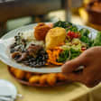 Feijoada à brasileira aos sábados no Boteco Dona Luzia na Graça