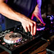 Elitte: cena con ambientación musical DJ