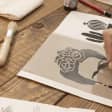 Aprende a fazer stencil com esta Workshop Box