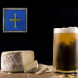 Aperitivo asturiano con quesos y cervezas artesanos