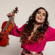 Clássicos Domingos apresenta: Carol Panesi Solo