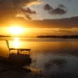 Cruzeiro no Tejo ao pôr-do-sol com prova de vinhos e petiscos e visita ao EVOA