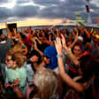 ﻿Baila la Ola NYC Booze Sunset Yacht Parties