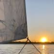 Sunset Sailing Cruise que incluye snacks y bebidas