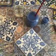 Workshop de azulejos com vinho e queijo incluídos