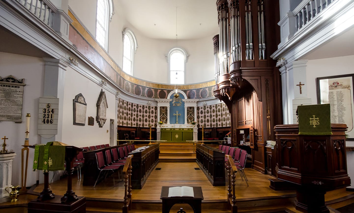 Saint George's Round Church 2