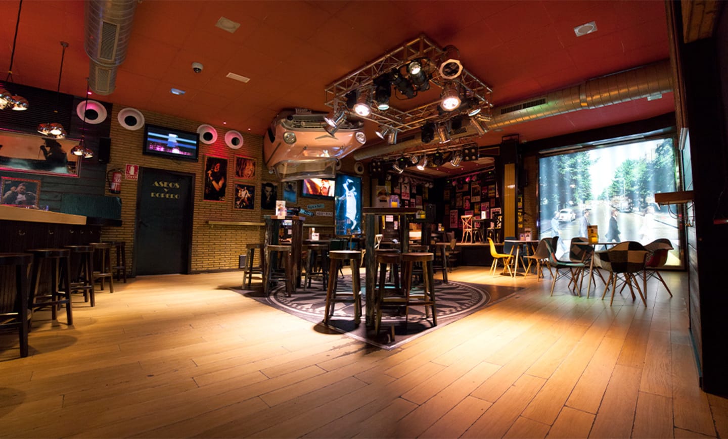 Sala Long Rock 1