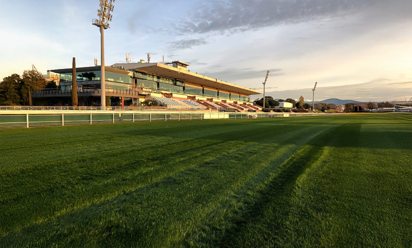Hippodrome de la Côte d'Azur 2