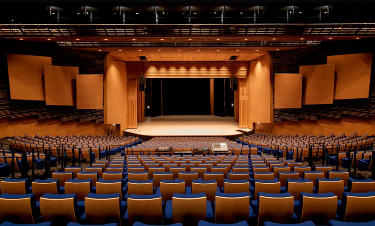 Centre de Congrès Jean Monnier 1