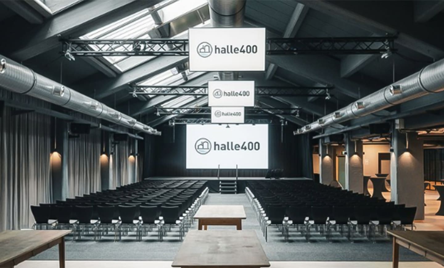 Halle 400 1