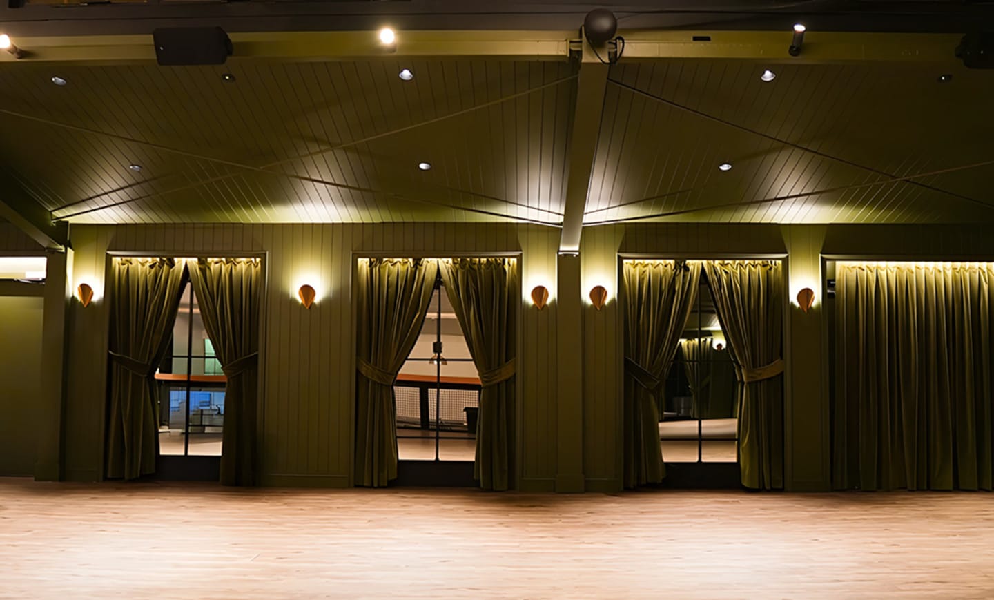 Imperial Hotel Eumundi 2