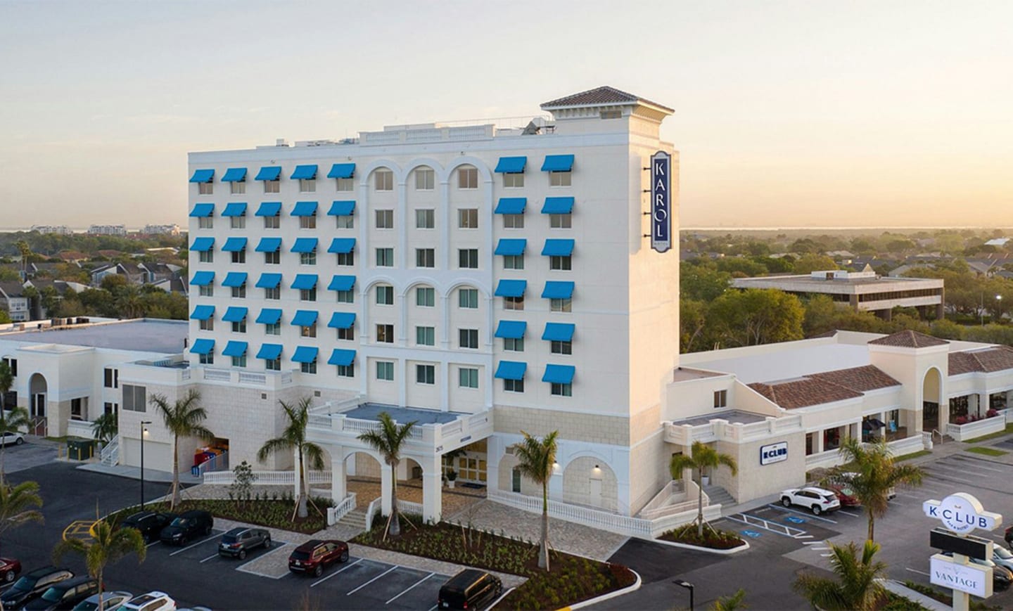 The Karol Hotel 1