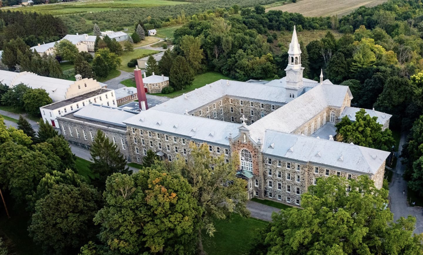 Auberge de l'Abbaye d'Oka 1