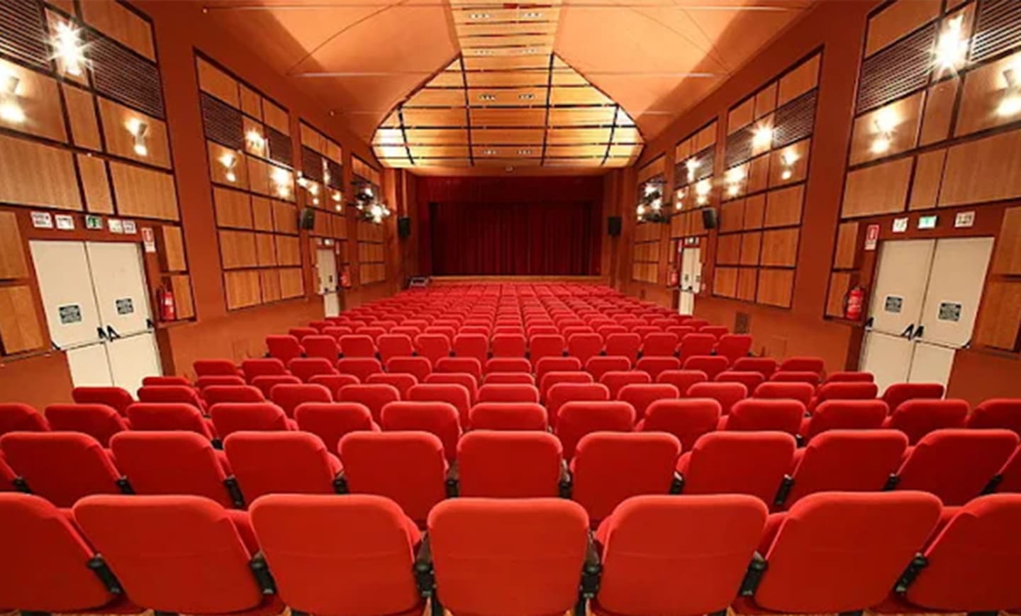 Teatro Cardinal Massaia 1