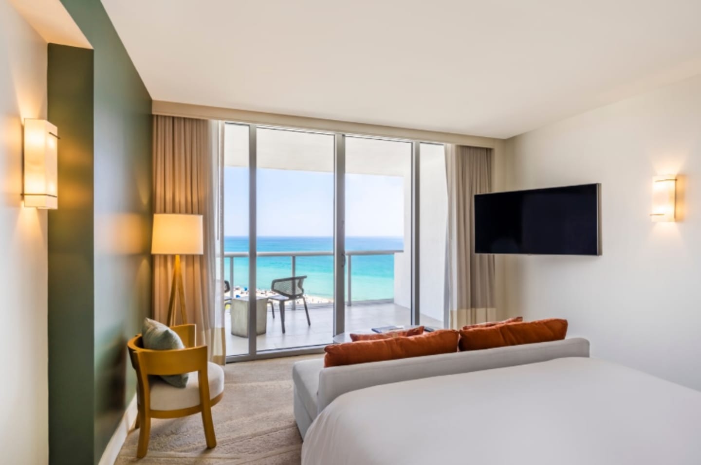 Eden Roc Renaissance Hotel Miami Beach 2
