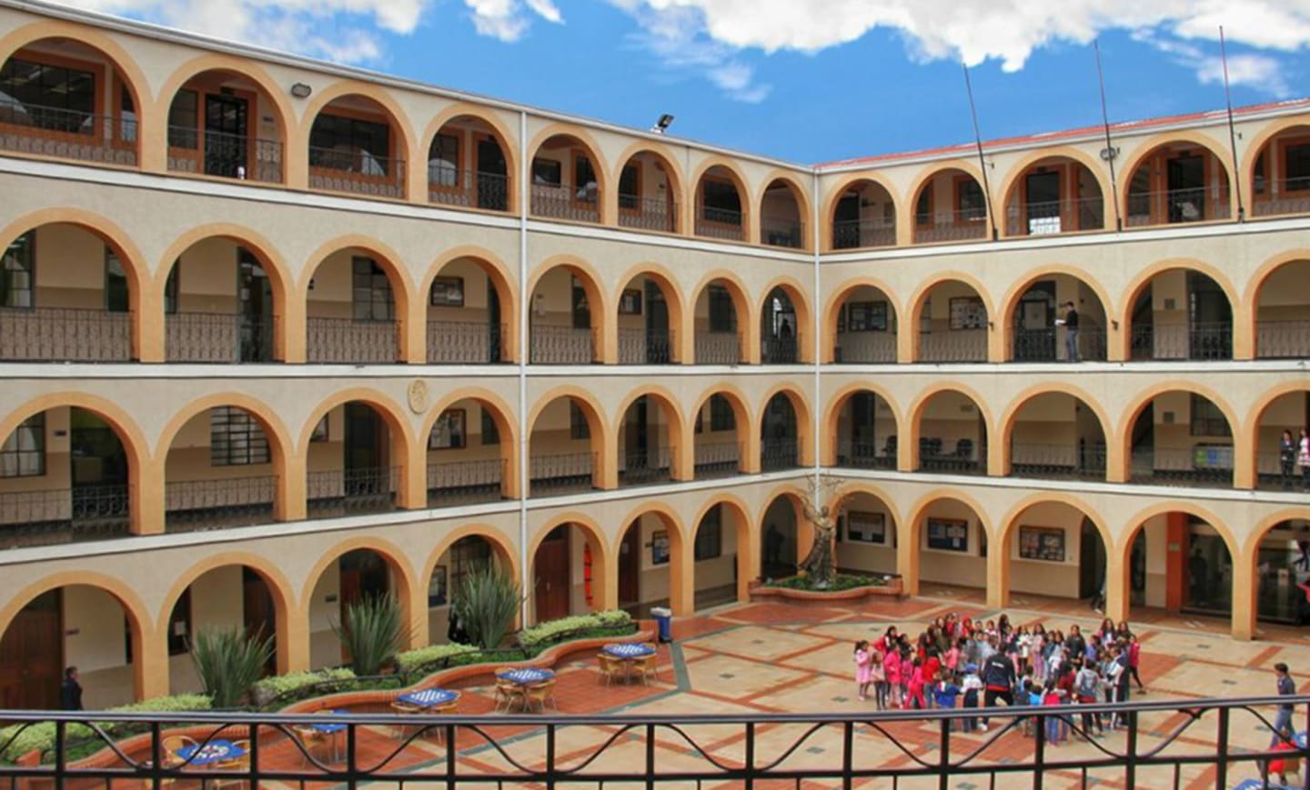 Universidad Santo Tomás - Campus Centro Histórico 1
