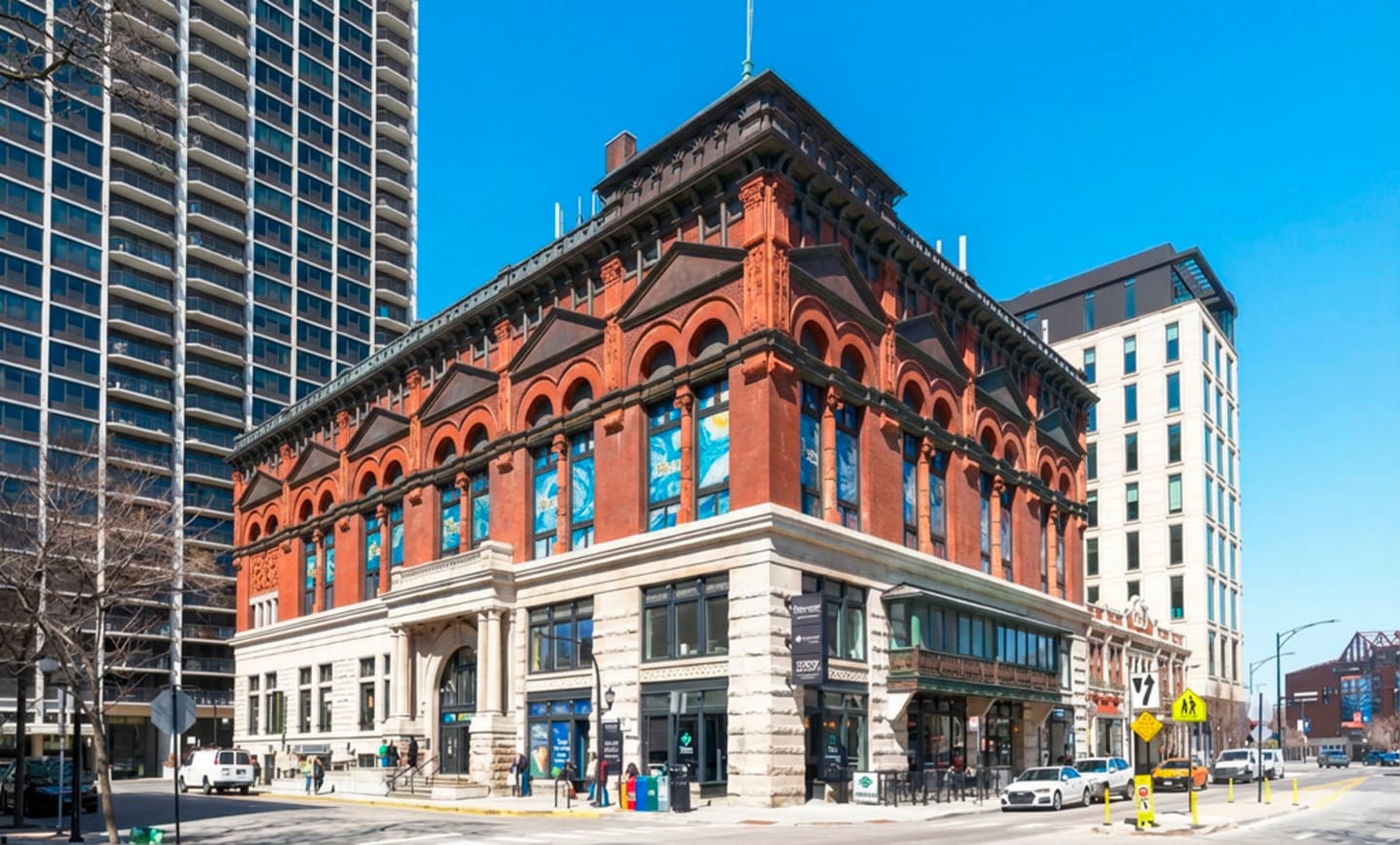 Fever Hub Chicago | Immersive & Gaming Experience Center 1