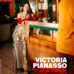 Victoria Pianiasso dans 'Reste Simple' au théâtre BO Saint-Martin
