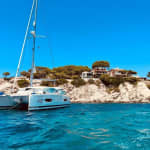Palma di Maiorca: Escursione di 4 ore su un catamarano di lusso con tapas e pranzo