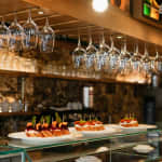 Menú 16 pintxos donostiarras + garrafa no Sagardi Porto