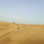 القيادة على الكثبان الرملية بسيارات الدفع الرباعي 4X4