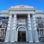 Un tour del museo divertente e artistico