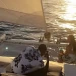Gita in catamarano al tramonto a San Juan con bevande incluse
