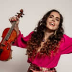 Clássicos Domingos apresenta: Carol Panesi Solo
