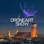 DroneArt Show: Musik, die die Nacht zum Strahlen bringt