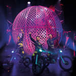 FLYING LIGHTS Show Café - Fusion von Licht und Bewegung - die Highlightshow