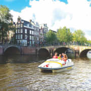 Waterfietsen in Amsterdam: Zie de stad vanuit een andere hoek