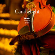 Candlelight Christmas: Weihnachtliche Filmmusik in der Meistersingerhalle