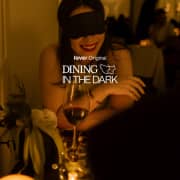Dining in the Dark con servicio de vino: Una experiencia culinaria con los ojos vendados en The Tower Club Dallas