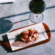 Espacio Vino: experiencia gastronómica con jamón o queso