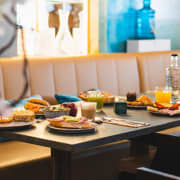 Brunch Halloween & DJ en Ella Sky Bar