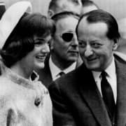 Jacqueline Bouvier Kennedy Onassis, Parlez-moi d'amour - Liste d'attente